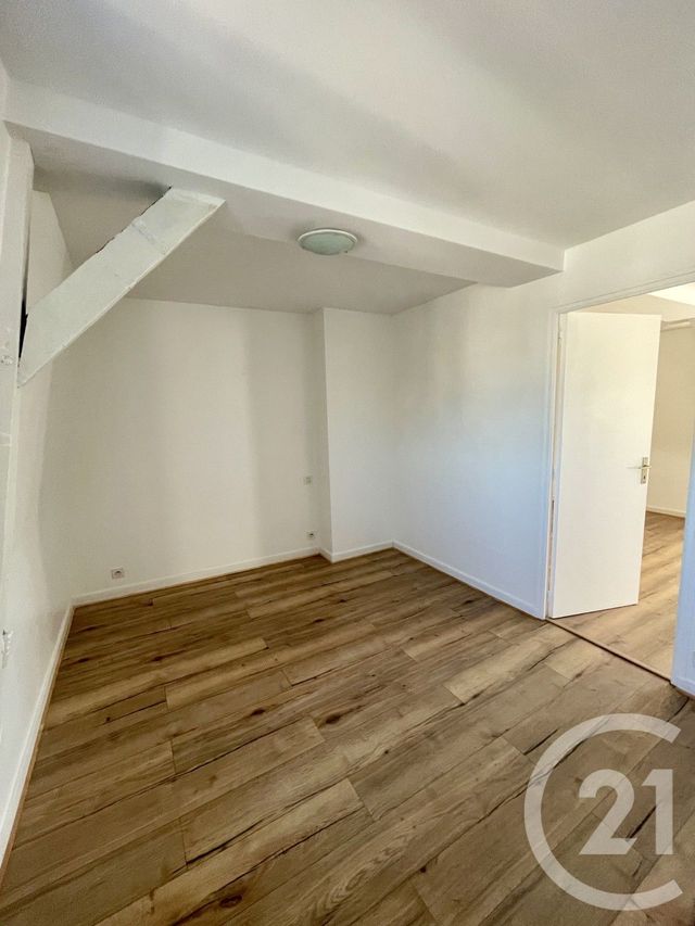 Appartement F2 &agrave; louer - 2 pi&egrave;ces - 37,70 m2 - St Berthevin - 53 - PAYS-DE-LOIRE
