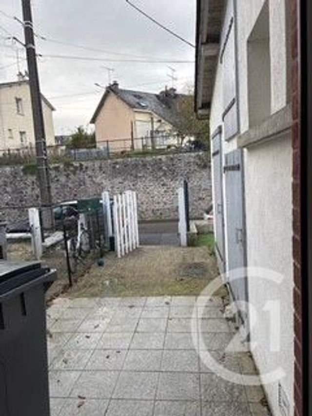 Maison à louer - 3 pièces - 68 m2 - Port Brillet - 53 - PAYS-DE-LOIRE