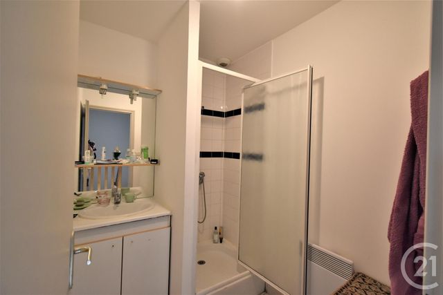 Maison &agrave; louer - 3 pi&egrave;ces - 66,49 m2 - Laval - 53 - PAYS-DE-LOIRE