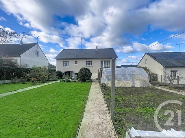 Maison à vendre - 5 pièces - 89,30 m2 - Quelaines St Gault - 53 - PAYS-DE-LOIRE