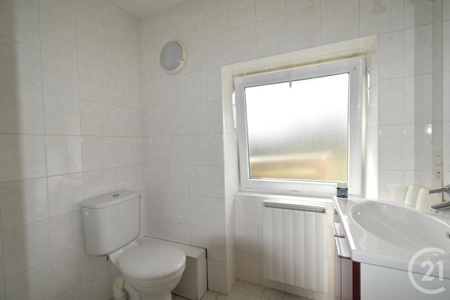 Maison à louer - 3 pièces - 44 m2 - Quelaines St Gault - 53 - PAYS-DE-LOIRE