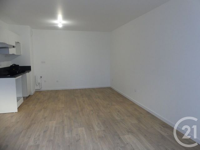 Appartement F3 &agrave; louer - 3 pi&egrave;ces - 65,87 m2 - Laval - 53 - PAYS-DE-LOIRE