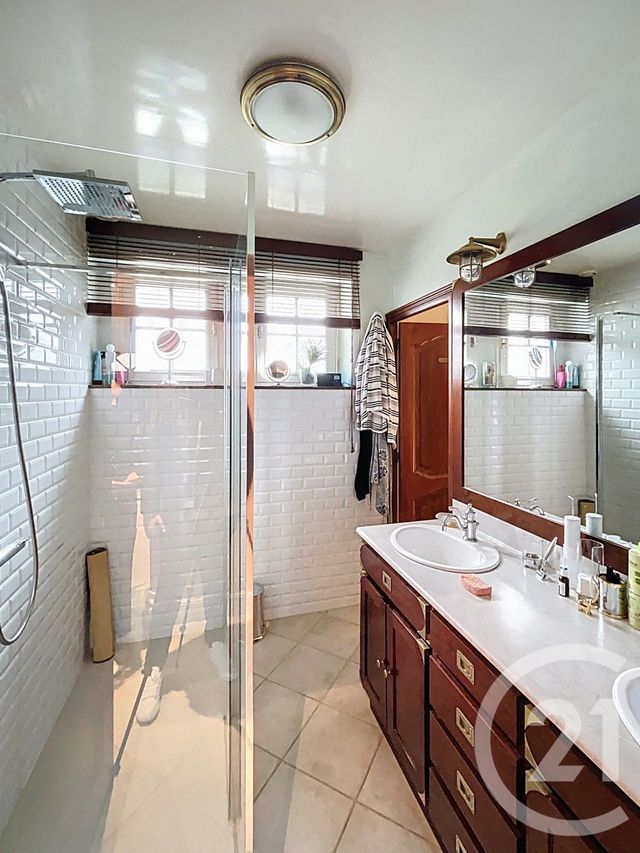 Maison à vendre - 7 pièces - 157 m2 - Oisseau - 53 - PAYS-DE-LOIRE