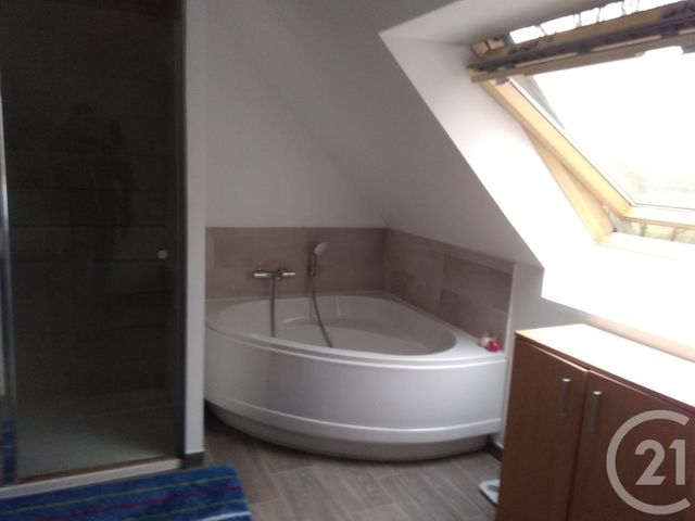 Maison &agrave; louer - 6 pi&egrave;ces - 105,71 m2 - Change - 53 - PAYS-DE-LOIRE