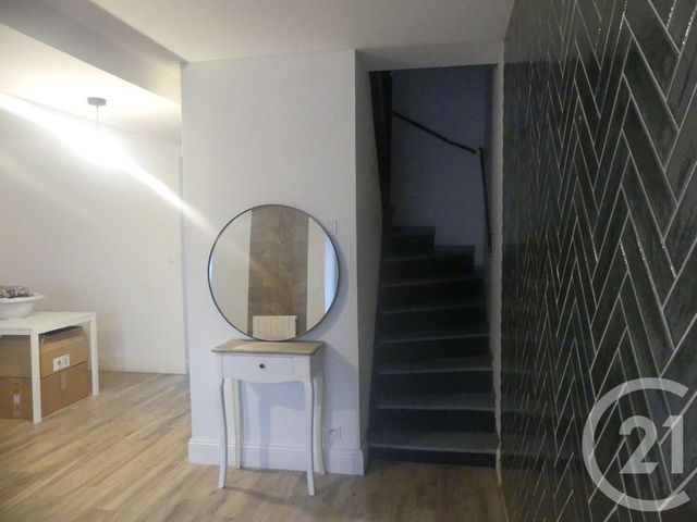 Maison &agrave; louer - 3 pi&egrave;ces - 61,40 m2 - Athee - 53 - PAYS-DE-LOIRE