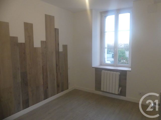 Maison &agrave; louer - 3 pi&egrave;ces - 61,40 m2 - Athee - 53 - PAYS-DE-LOIRE