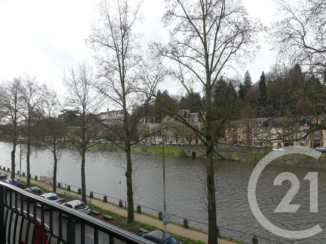 Appartement T4 &agrave; louer - 4 pi&egrave;ces - 104,61 m2 - Laval - 53 - PAYS-DE-LOIRE