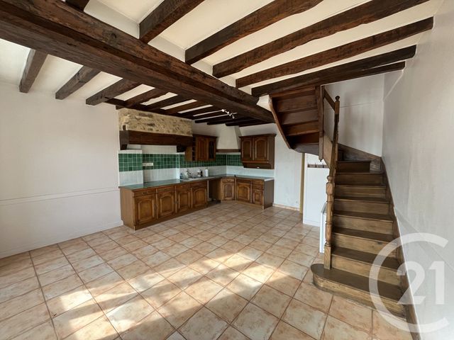 Maison &agrave; louer - 3 pi&egrave;ces - 63,97 m2 - Chailland - 53 - PAYS-DE-LOIRE