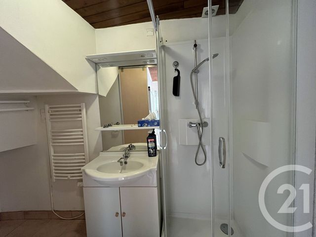 Maison &agrave; louer - 3 pi&egrave;ces - 63,97 m2 - Chailland - 53 - PAYS-DE-LOIRE