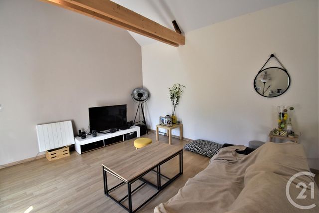 Maison &agrave; louer - 3 pi&egrave;ces - 88 m2 - Bazougers - 53 - PAYS-DE-LOIRE