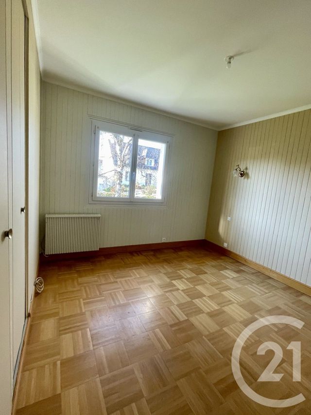 Maison &agrave; louer - 4 pi&egrave;ces - 110 m2 - St Berthevin - 53 - PAYS-DE-LOIRE