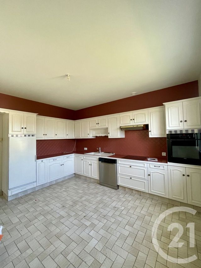 Maison &agrave; louer - 4 pi&egrave;ces - 110 m2 - St Berthevin - 53 - PAYS-DE-LOIRE