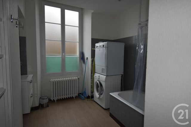 Appartement F3 &agrave; louer - 3 pi&egrave;ces - 73,16 m2 - Craon - 53 - PAYS-DE-LOIRE