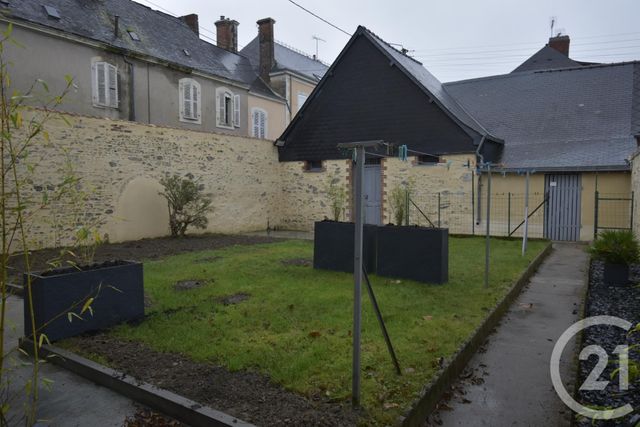 Appartement F3 &agrave; louer - 3 pi&egrave;ces - 73,16 m2 - Craon - 53 - PAYS-DE-LOIRE