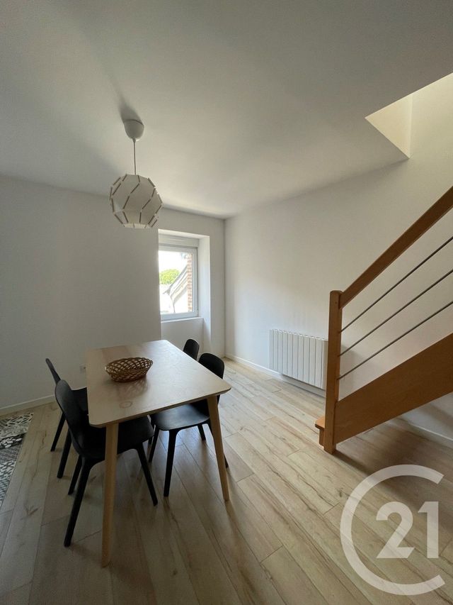 Appartement T2 &agrave; louer - 2 pi&egrave;ces - 48 m2 - St Berthevin - 53 - PAYS-DE-LOIRE