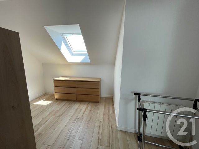 Appartement T2 &agrave; louer - 2 pi&egrave;ces - 48 m2 - St Berthevin - 53 - PAYS-DE-LOIRE
