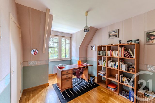 Maison &agrave; vendre - 12 pi&egrave;ces - 238 m2 - St Berthevin - 53 - PAYS-DE-LOIRE