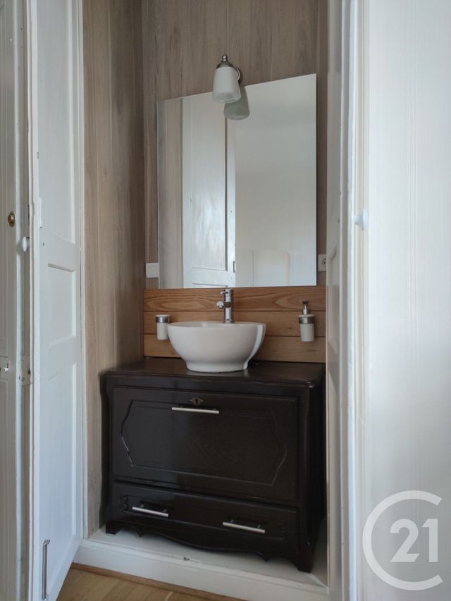 Appartement Chambre &agrave; louer - 5 pi&egrave;ces - 90 m2 - Laval - 53 - PAYS-DE-LOIRE