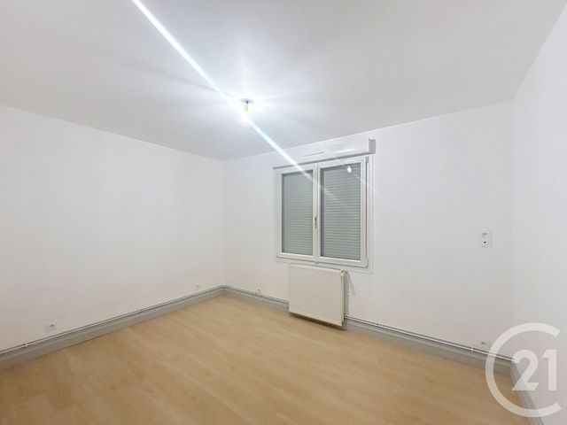 Maison &agrave; louer - 6 pi&egrave;ces - 121,40 m2 - Torce Viviers En Charnie - 53 - PAYS-DE-LOIRE