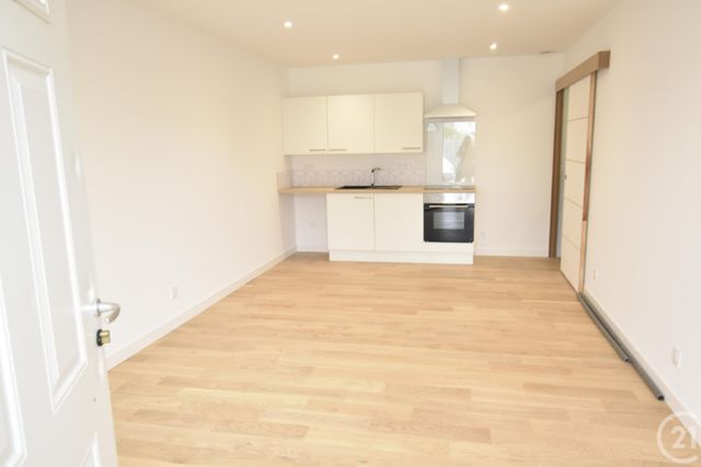 Appartement F2 à louer ANDOUILLE