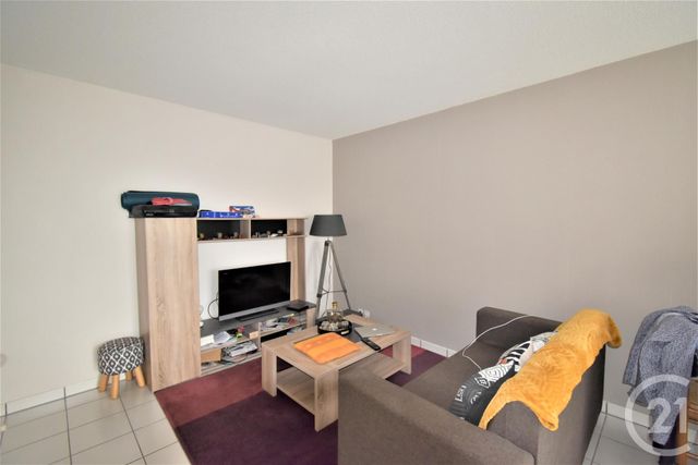 Appartement F2 &agrave; louer - 2 pi&egrave;ces - 51,97 m2 - Laval - 53 - PAYS-DE-LOIRE