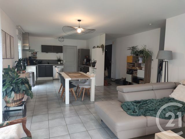 Maison &agrave; louer - 5 pi&egrave;ces - 100,70 m2 - St Berthevin - 53 - PAYS-DE-LOIRE