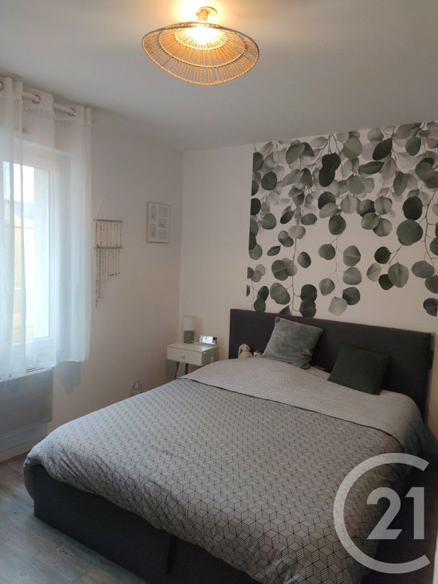 Maison &agrave; louer - 5 pi&egrave;ces - 100,70 m2 - St Berthevin - 53 - PAYS-DE-LOIRE