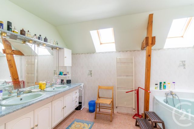 Maison &agrave; vendre - 7 pi&egrave;ces - 250 m2 - Evron - 53 - PAYS-DE-LOIRE