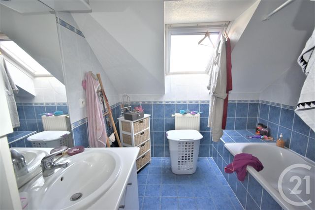 Maison &agrave; louer - 5 pi&egrave;ces - 78,99 m2 - Laval - 53 - PAYS-DE-LOIRE