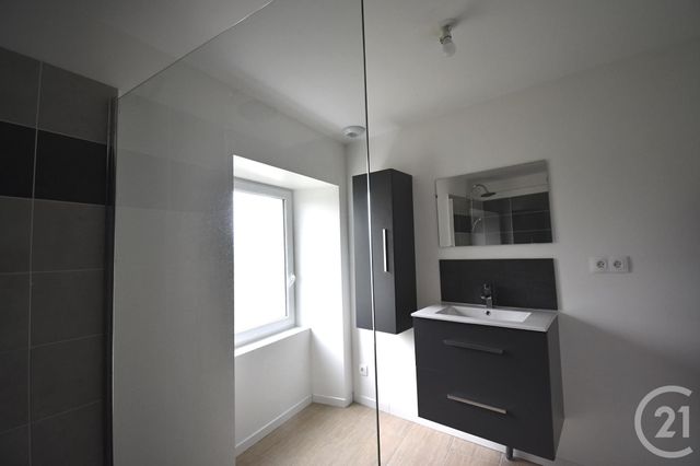 Maison &agrave; louer - 3 pi&egrave;ces - 86 m2 - Astille - 53 - PAYS-DE-LOIRE