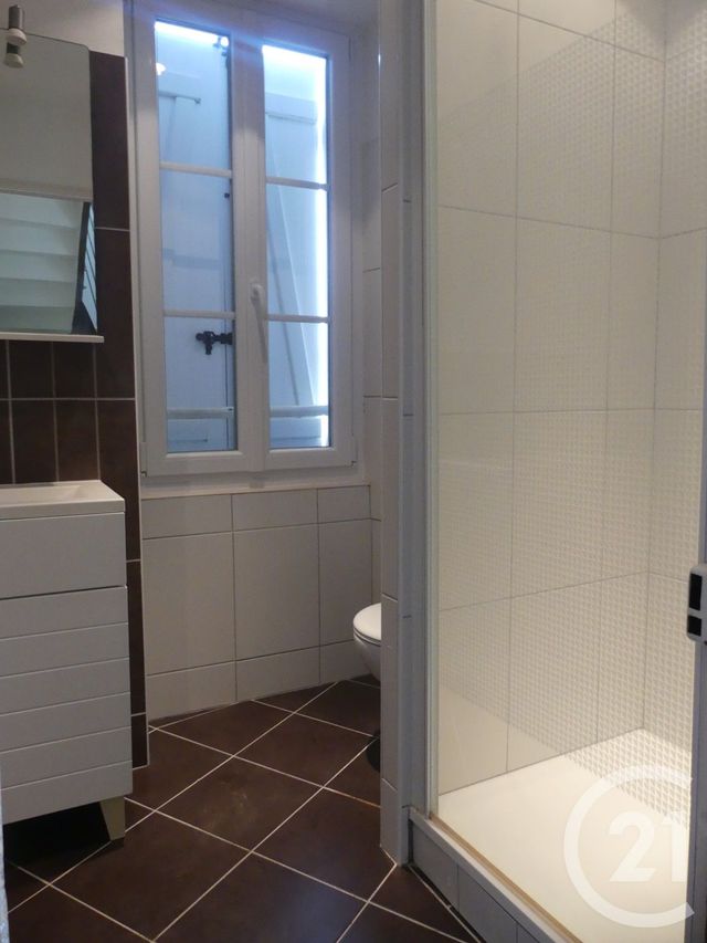 Maison &agrave; louer - 6 pi&egrave;ces - 155 m2 - Laval - 53 - PAYS-DE-LOIRE