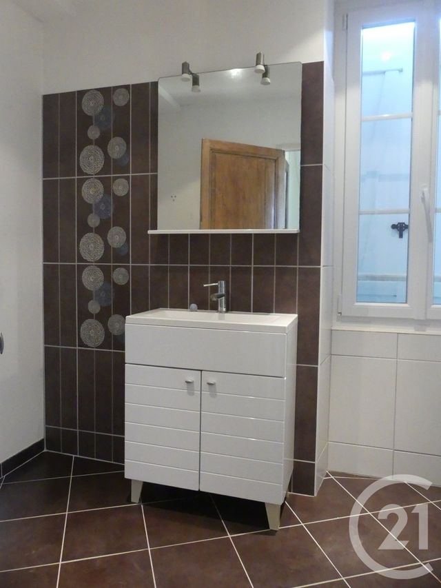 Maison &agrave; louer - 6 pi&egrave;ces - 155 m2 - Laval - 53 - PAYS-DE-LOIRE