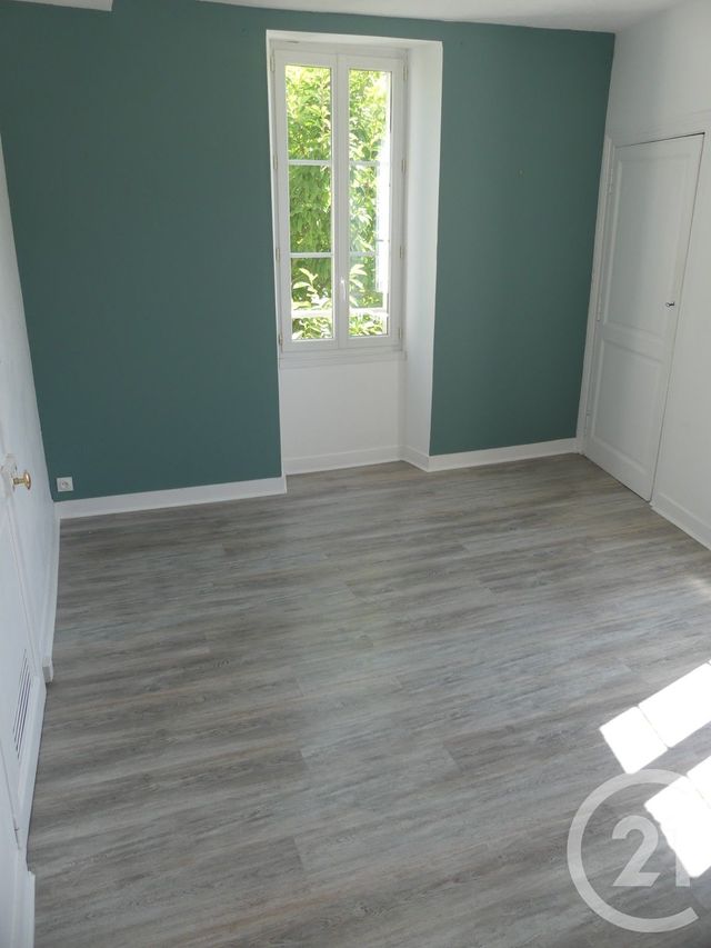 Maison &agrave; louer - 6 pi&egrave;ces - 155 m2 - Laval - 53 - PAYS-DE-LOIRE