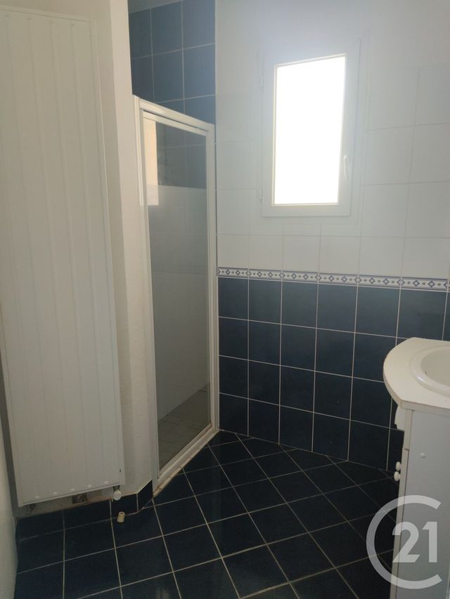 Maison &agrave; louer - 5 pi&egrave;ces - 126,77 m2 - Bonchamp Les Laval - 53 - PAYS-DE-LOIRE