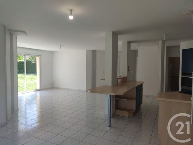 Maison &agrave; louer - 5 pi&egrave;ces - 126,77 m2 - Bonchamp Les Laval - 53 - PAYS-DE-LOIRE