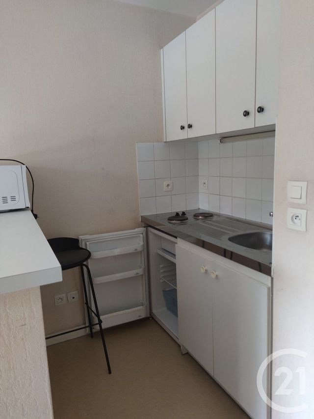 Appartement Studio &agrave; louer - 1 pi&egrave;ce - 21,33 m2 - Laval - 53 - PAYS-DE-LOIRE