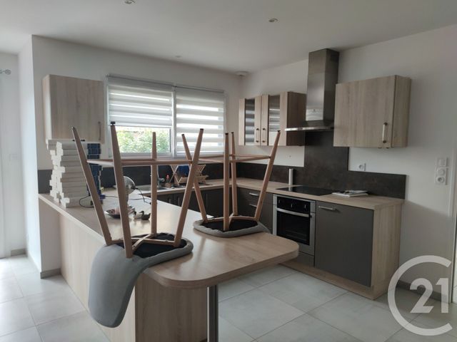 Maison &agrave; louer - 4 pi&egrave;ces - 112,68 m2 - L Huisserie - 53 - PAYS-DE-LOIRE