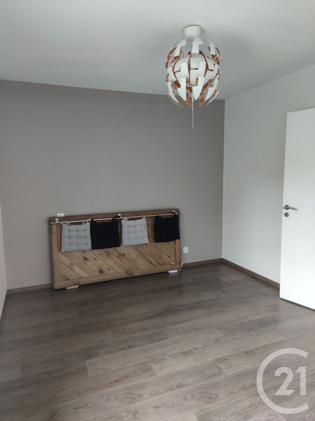 Maison &agrave; louer - 4 pi&egrave;ces - 112,68 m2 - L Huisserie - 53 - PAYS-DE-LOIRE