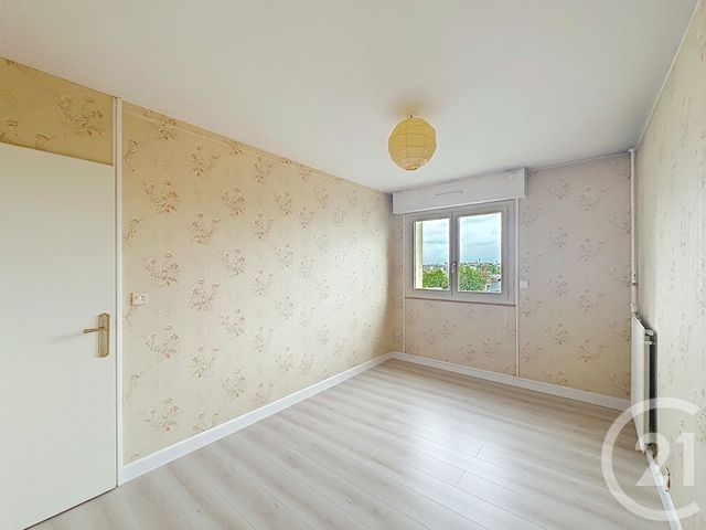 Appartement T4 &agrave; vendre - 5 pi&egrave;ces - 83,80 m2 - Laval - 53 - PAYS-DE-LOIRE