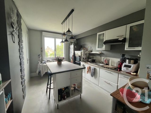 Appartement T3 &agrave; louer - 3 pi&egrave;ces - 62,56 m2 - Laval - 53 - PAYS-DE-LOIRE