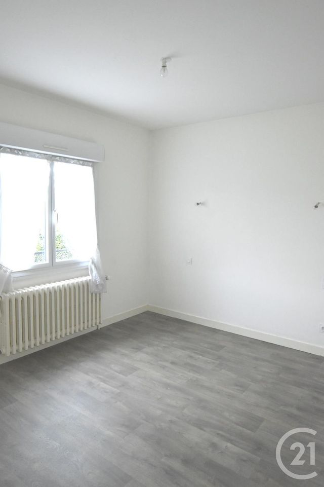 Maison &agrave; louer - 3 pi&egrave;ces - 74,53 m2 - Evron - 53 - PAYS-DE-LOIRE