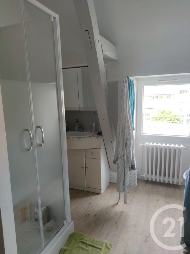 Appartement T2 &agrave; louer - 2 pi&egrave;ces - 27,98 m2 - Laval - 53 - PAYS-DE-LOIRE