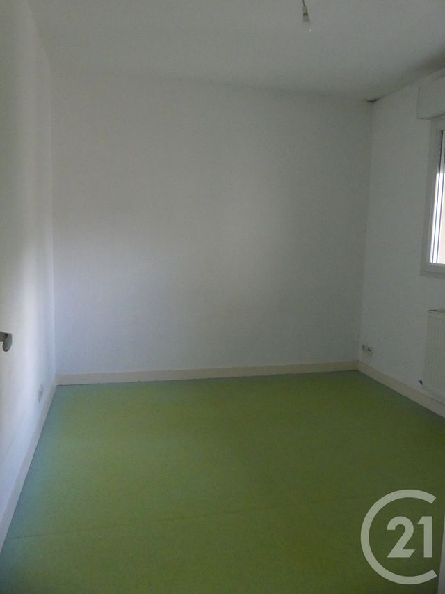 Appartement T2 &agrave; louer - 2 pi&egrave;ces - 40,06 m2 - Change - 53 - PAYS-DE-LOIRE