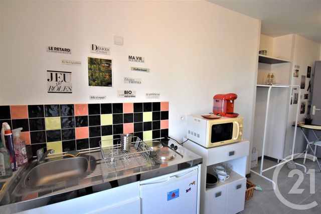 Appartement Studio &agrave; louer - 1 pi&egrave;ce - 14,70 m2 - Laval - 53 - PAYS-DE-LOIRE