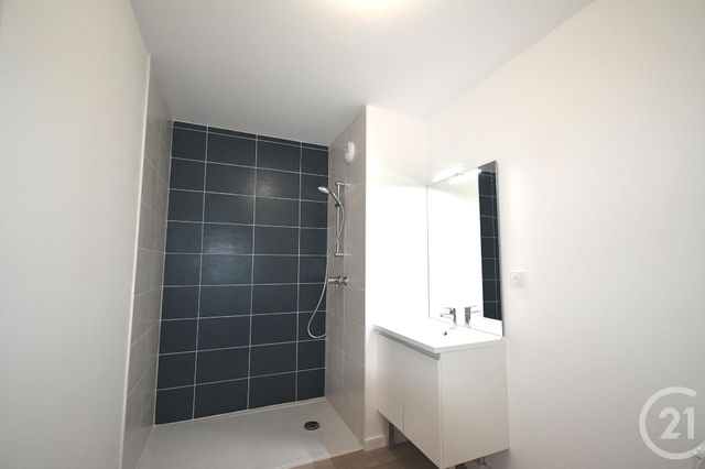 Appartement T2 &agrave; louer - 2 pi&egrave;ces - 40,30 m2 - Laval - 53 - PAYS-DE-LOIRE
