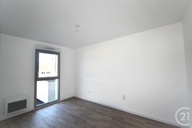 Appartement T2 &agrave; louer - 2 pi&egrave;ces - 40,30 m2 - Laval - 53 - PAYS-DE-LOIRE