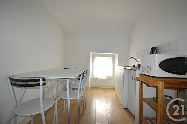 Appartement F2 &agrave; louer - 2 pi&egrave;ces - 32 m2 - Laval - 53 - PAYS-DE-LOIRE