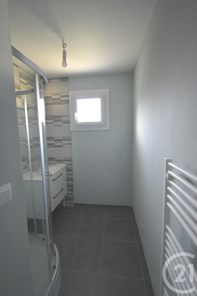 Maison &agrave; louer - 4 pi&egrave;ces - 64,95 m2 - Laval - 53 - PAYS-DE-LOIRE