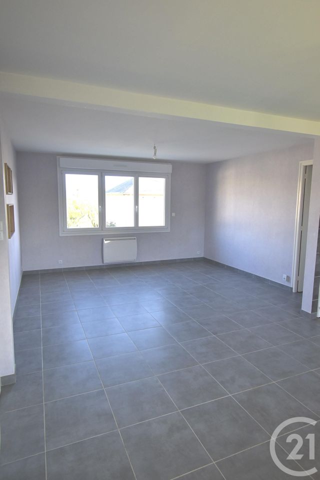 Maison &agrave; louer - 4 pi&egrave;ces - 64,95 m2 - Laval - 53 - PAYS-DE-LOIRE