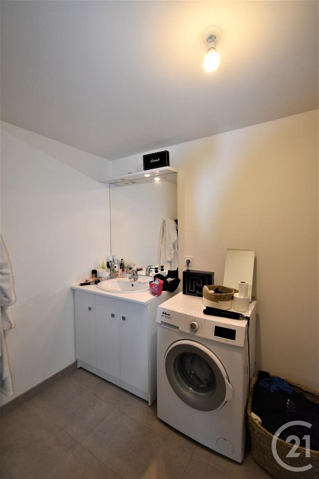 Appartement F2 &agrave; louer - 2 pi&egrave;ces - 44,90 m2 - Change - 53 - PAYS-DE-LOIRE